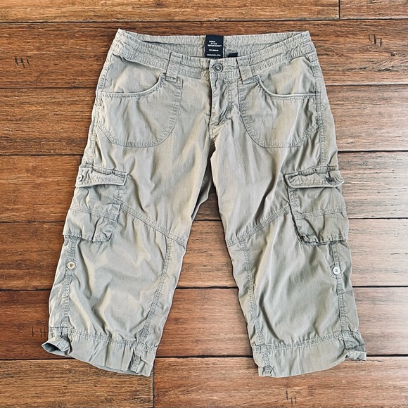 Kuhl Pants - Kuhl Women’s Roll Up Hiking Cargo Shorts Tan